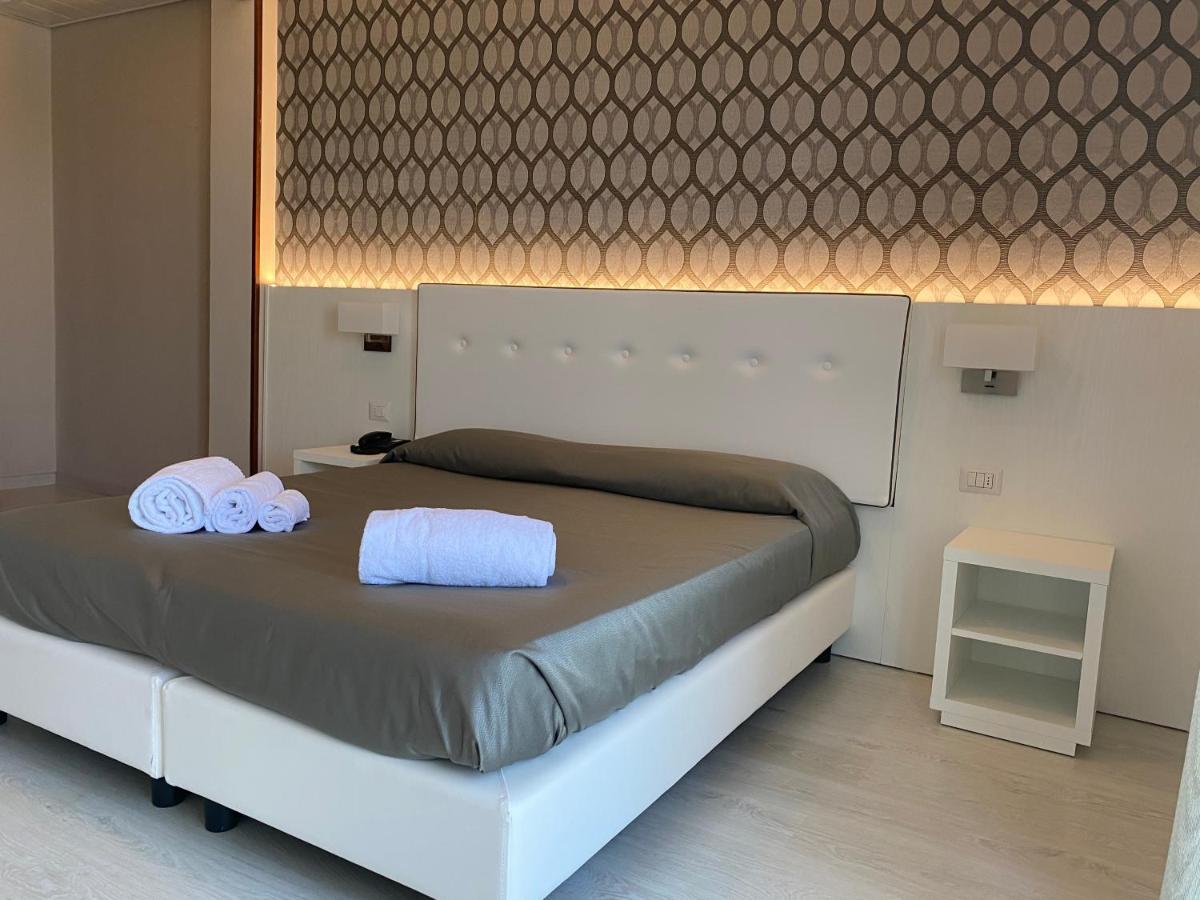 Hotel Biancamano Rimini Exteriér fotografie